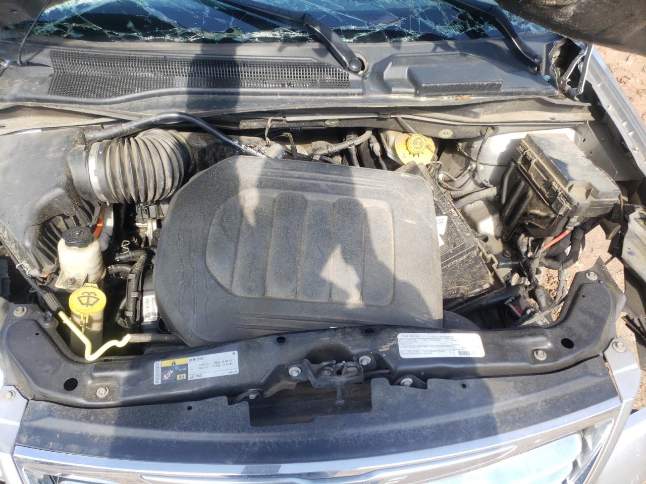 Photo 7 from auction – 2016 CHRYSLER TOWN & COU with VIN 2C4RC1BG4GR296543