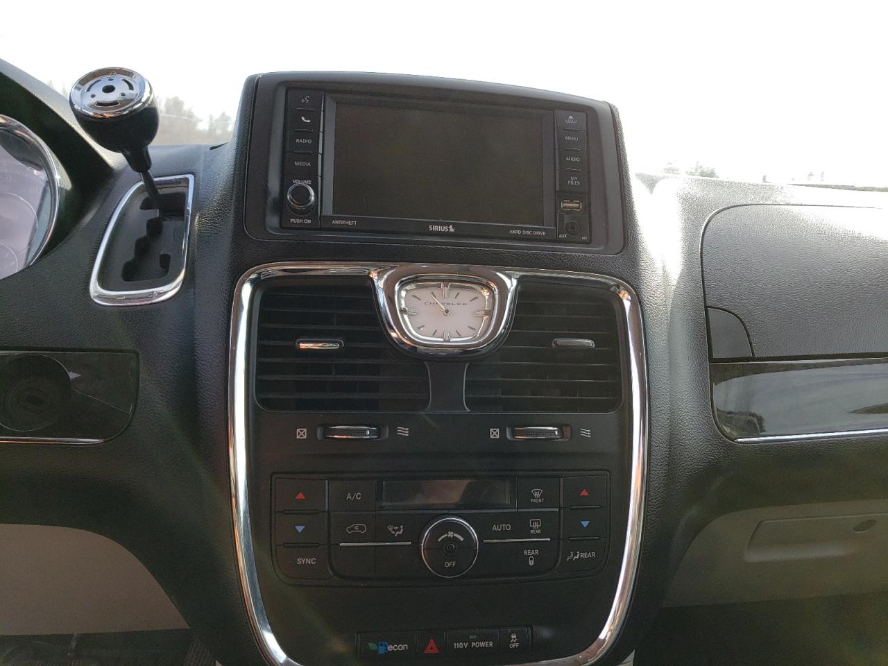 Photo 9 from auction – 2012 CHRYSLER TOWN & CNT with VIN 2C4RC1BG7CR229199