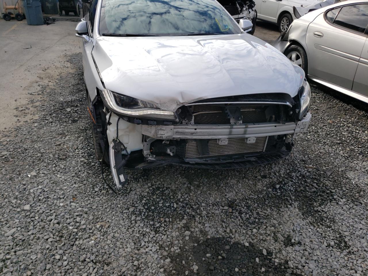 Photo 9 from auction – 2017 LINCOLN MKZ PREMIE with VIN 3LN6L5A92HR646532