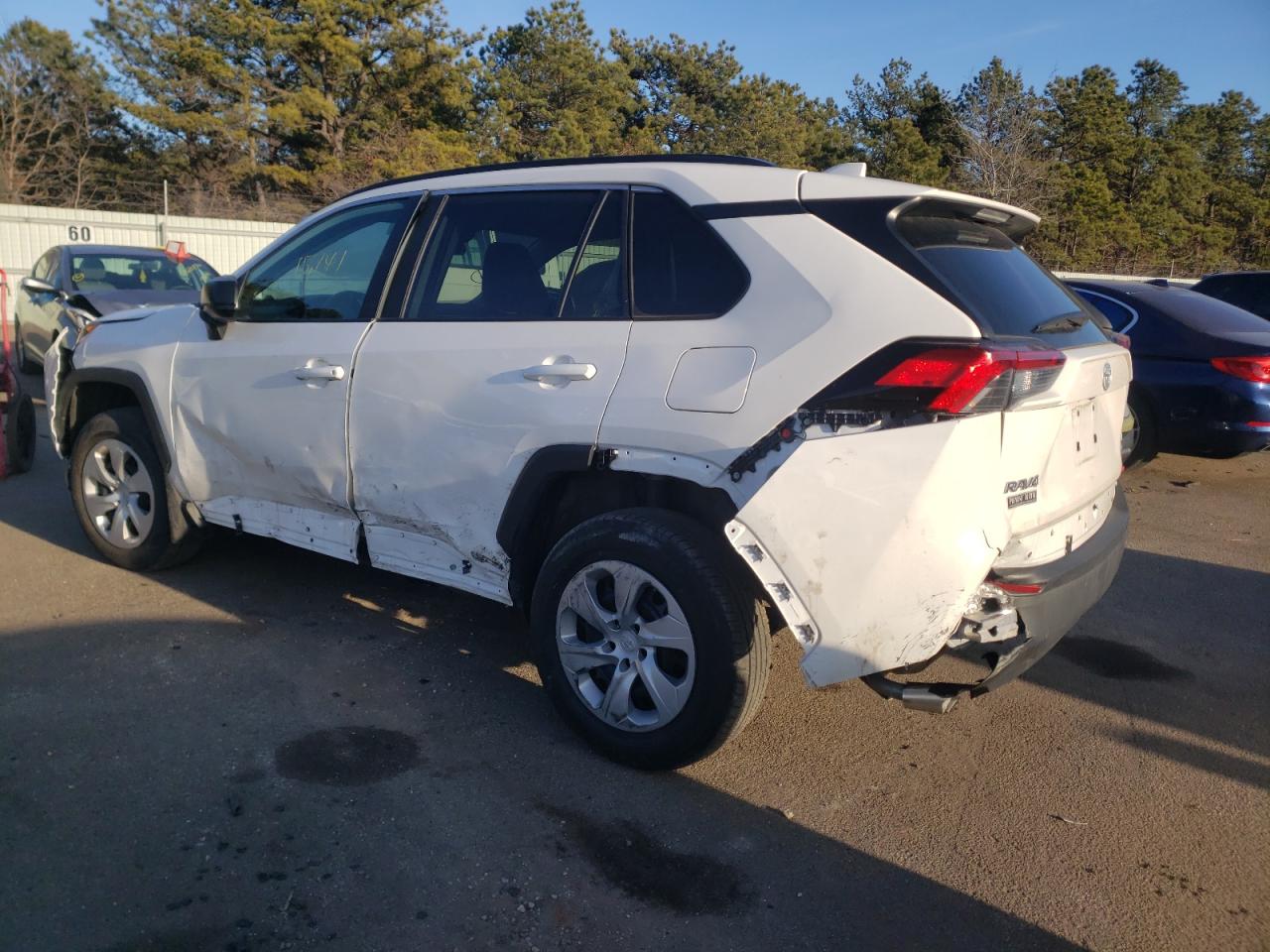 Photo 9 from auction – 2020 TOYOTA RAV4 LE with VIN 2T3F1RFV3LW130949