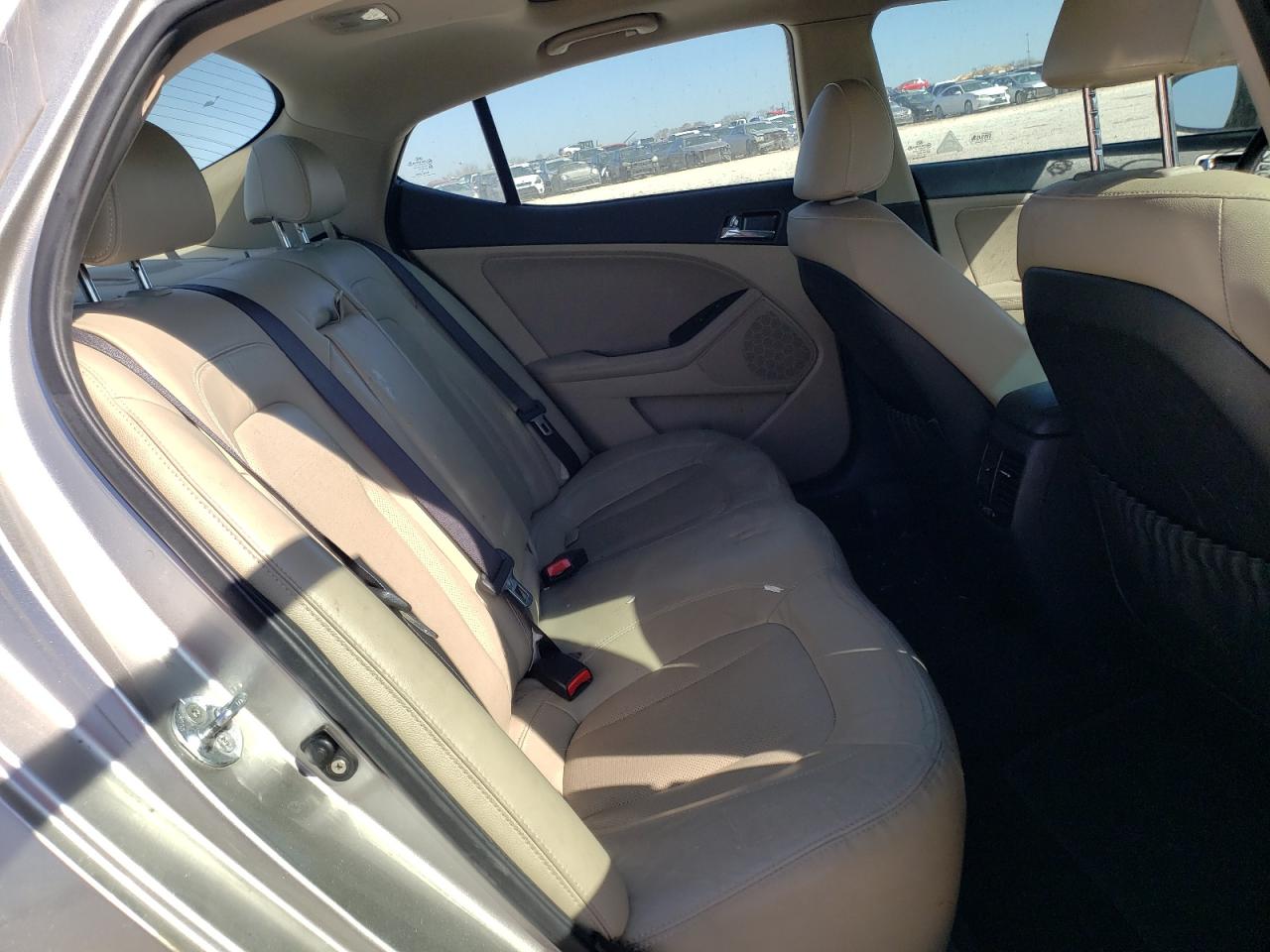 Photo 6 from auction – 2011 KIA OPTIMA EX with VIN KNAGN4A75B5098920