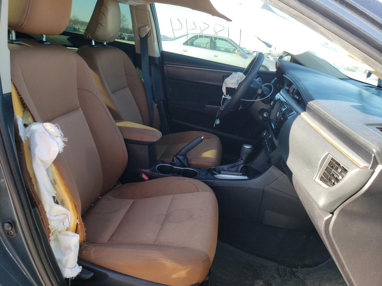 Photo 5 from auction – 2015 TOYOTA COROLLA L with VIN 2T1BURHEXFC462579