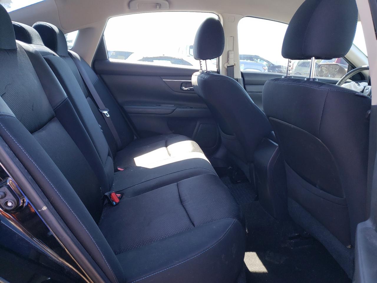 Photo 6 from auction – 2017 NISSAN ALTIMA 2.5 with VIN 1N4AL3AP3HC121842