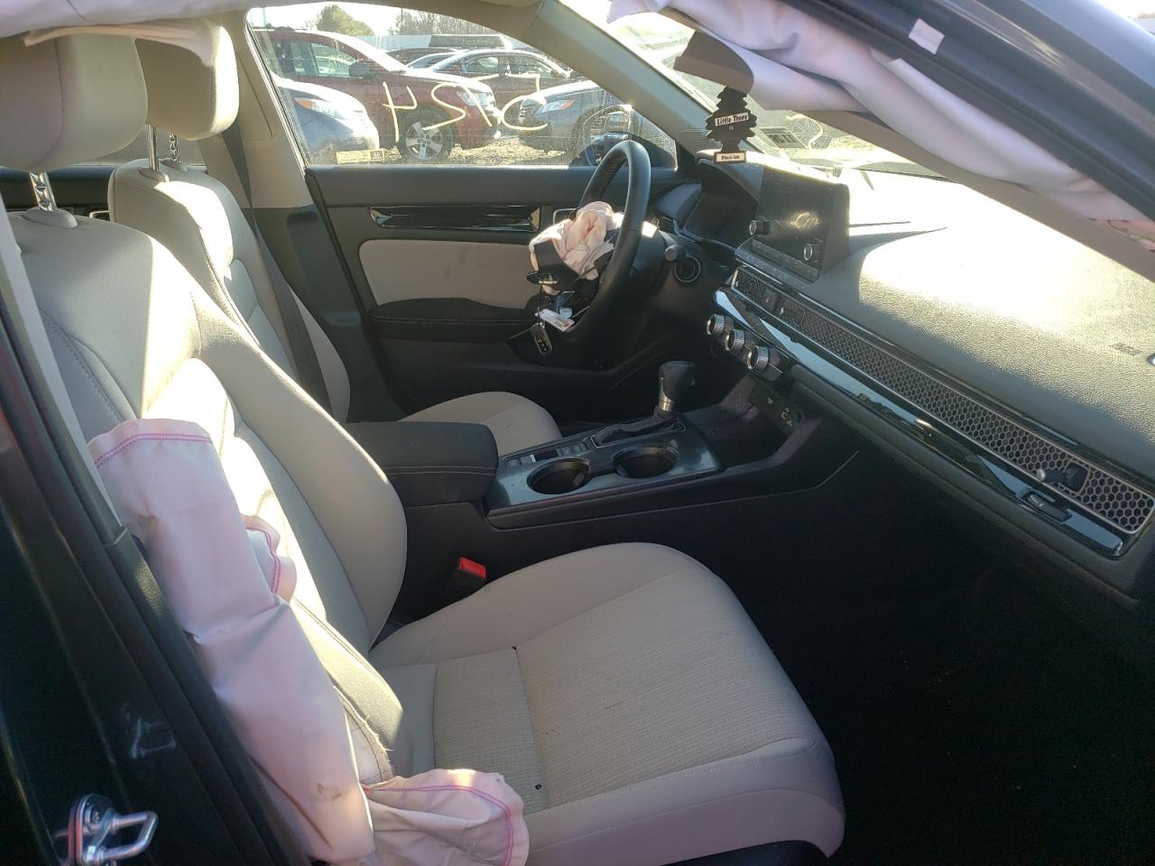 Photo 5 from auction – 2022 HONDA CIVIC EX with VIN JHMFE1F78NX007183