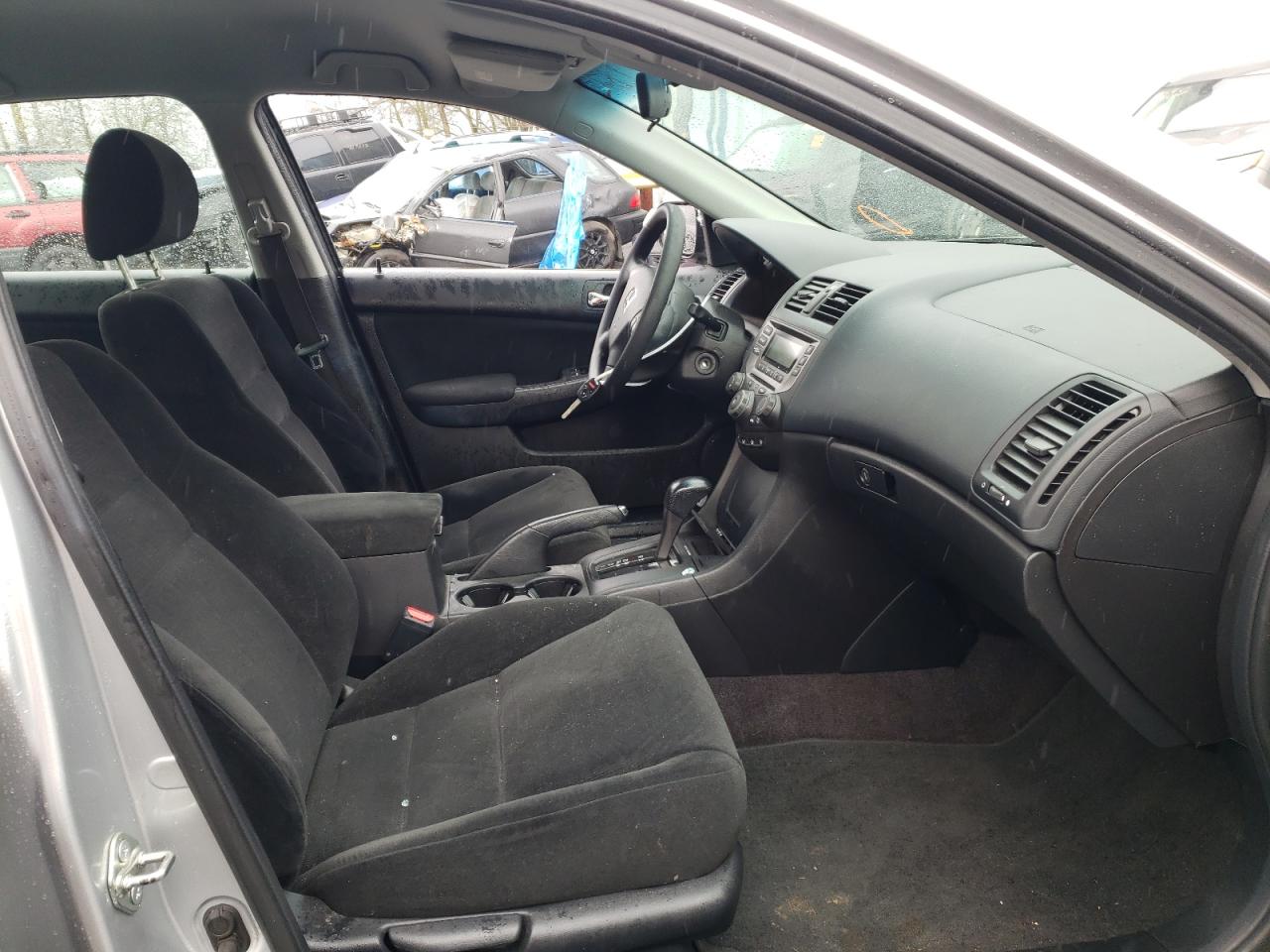 Photo 5 from auction – 2007 HONDA ACCORD VAL with VIN 1HGCM56107A079982