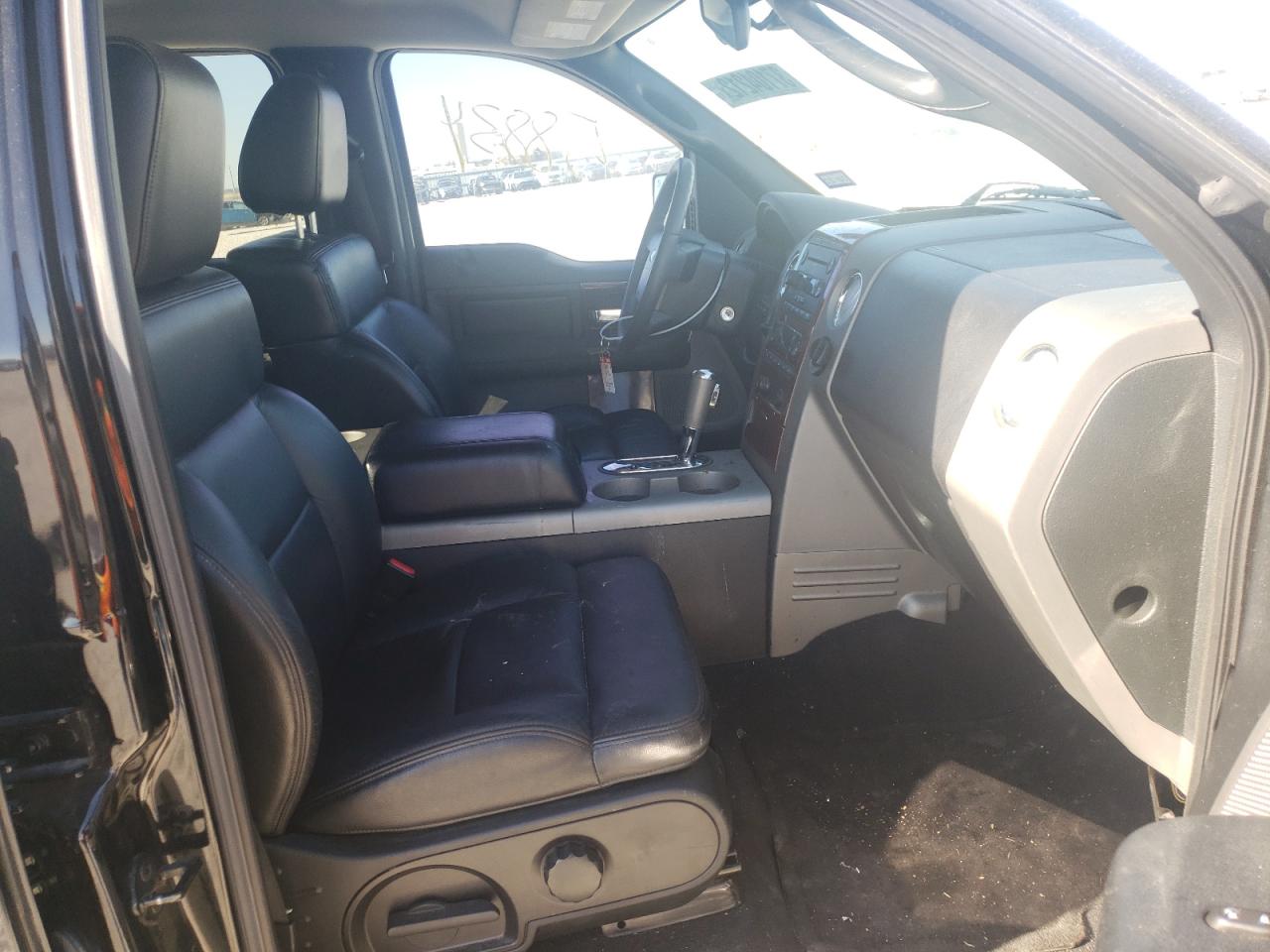 Photo 5 from auction – 2007 FORD F150 SUPER with VIN 1FTPW12V47KC67684