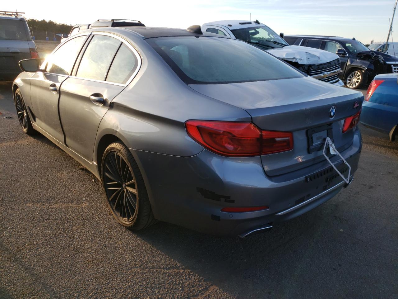 Photo 3 from auction – 2019 BMW 540 XI with VIN WBAJE7C55KG893182