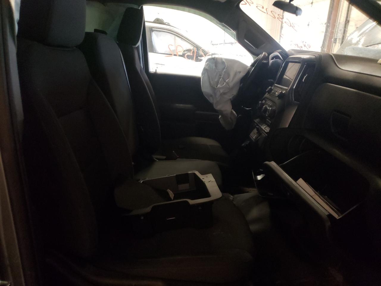 Photo 5 from auction – 2021 CHEVROLET SILVERADO with VIN 1GCPYJEK0MZ397069