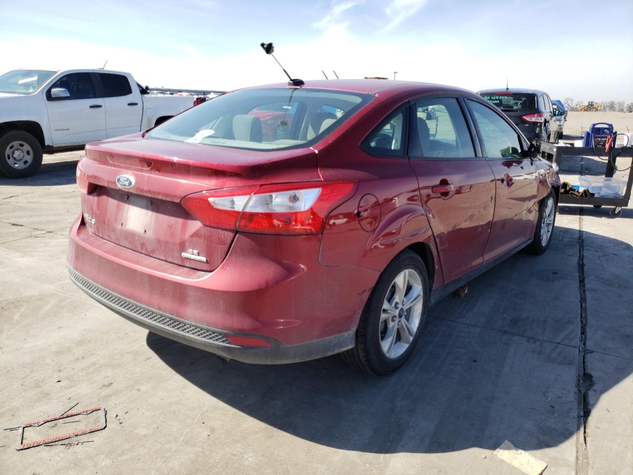Photo 4 from auction – 2014 FORD FOCUS SE with VIN 1FADP3F27EL453633