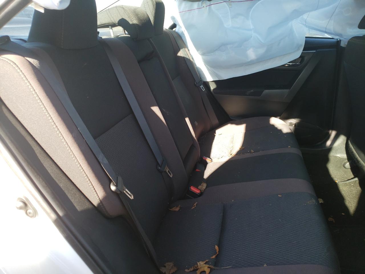 Photo 6 from auction – 2018 TOYOTA COROLLA L with VIN 2T1BURHE9JC070279