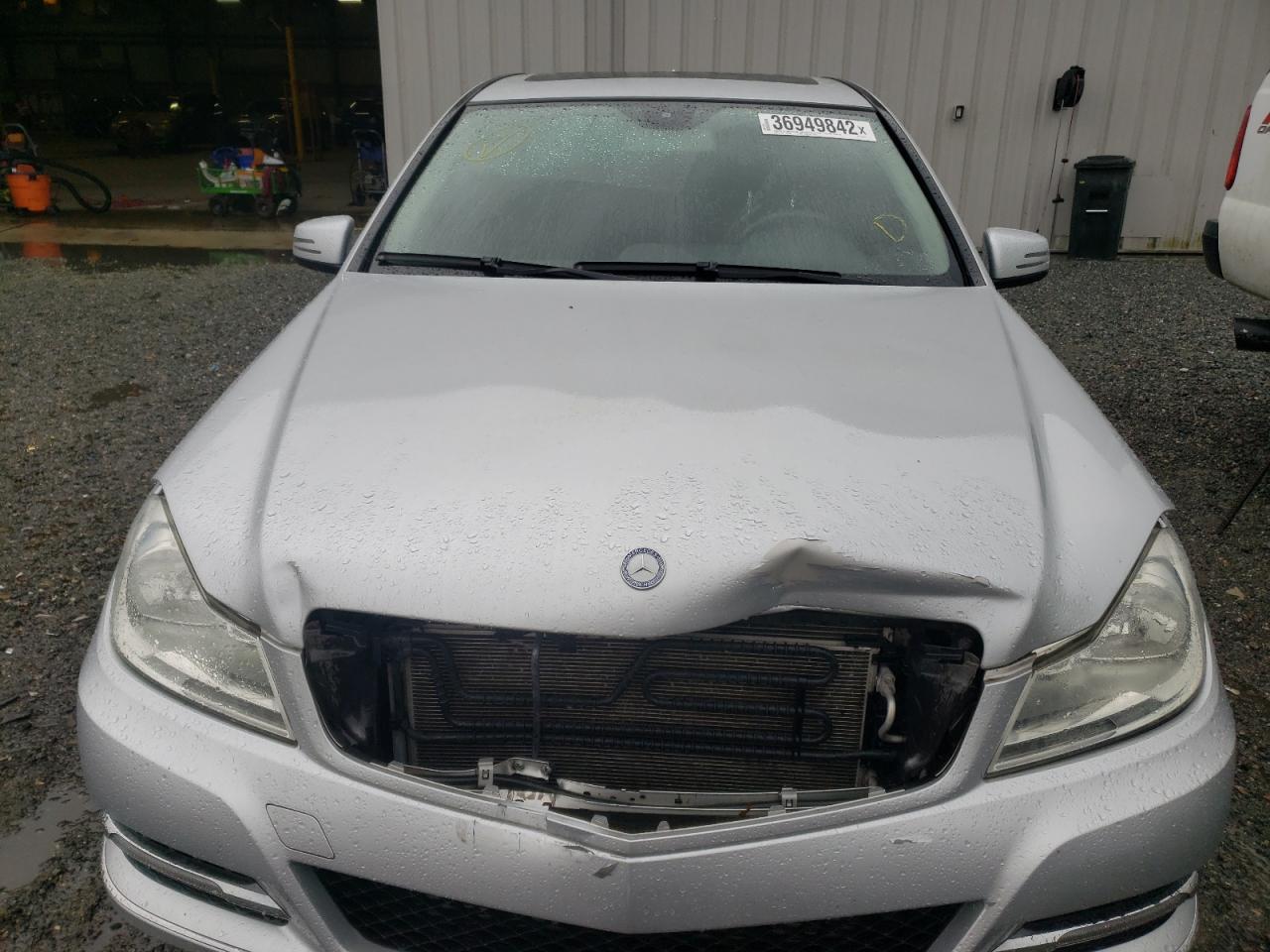 Photo 7 from auction – 2012 MERCEDES-BENZ C 250 with VIN WDDGF4HB0CA601276