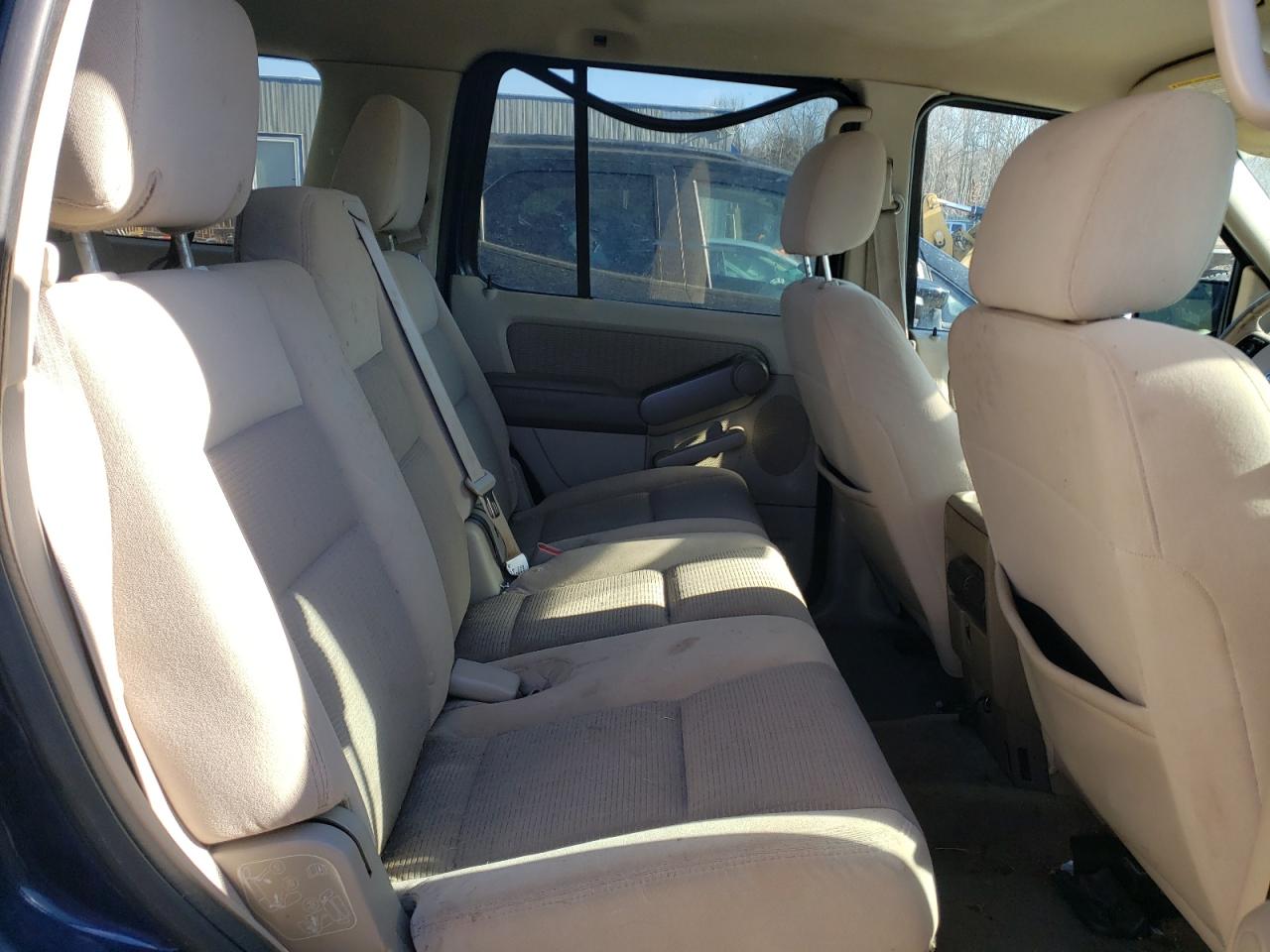 Photo 6 from auction – 2006 FORD EXPLORER X with VIN 1FMEU73E26UA13839
