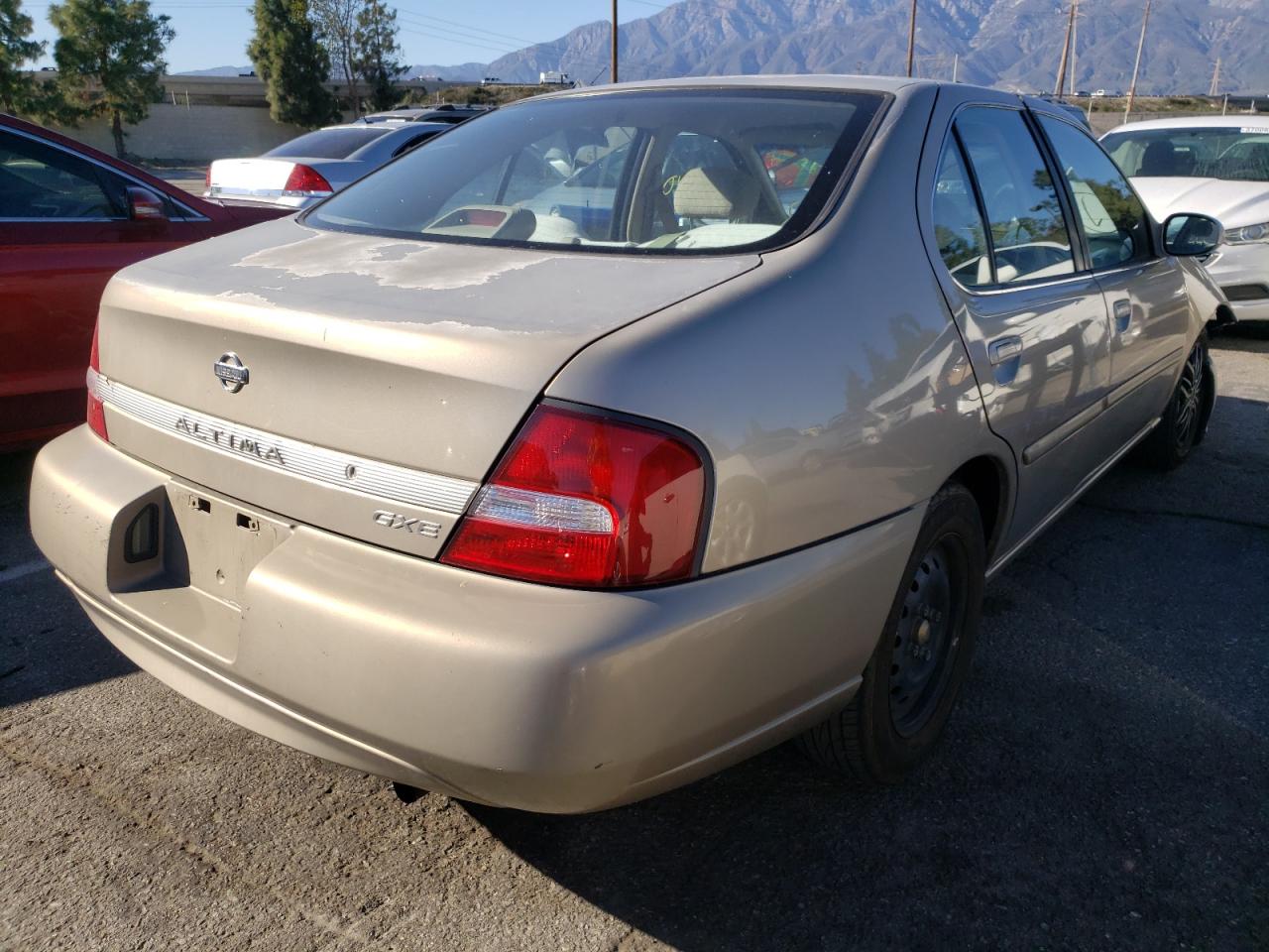 Photo 4 from auction – 2001 NISSAN ALTIMA XE with VIN 1N4DL01D51C211579