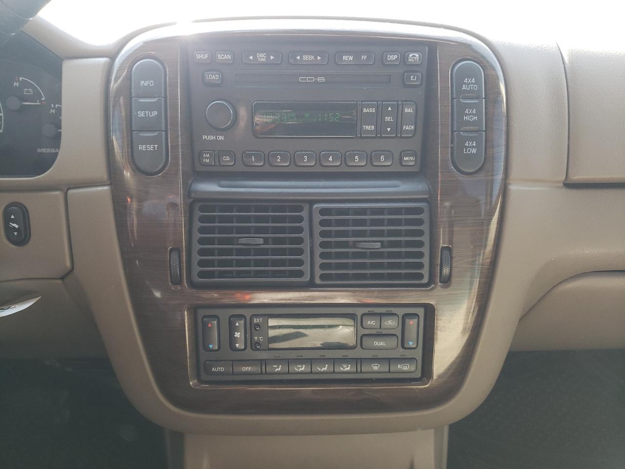 Photo 9 from auction – 2002 FORD EXPLORER E with VIN 1FMZU74WX2ZC60726