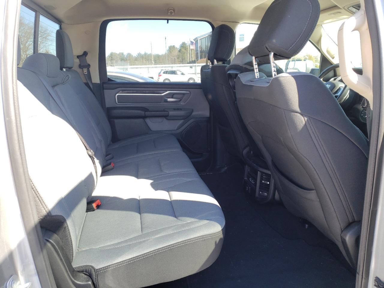 Photo 6 from auction – 2019 RAM 1500 BIG H with VIN 1C6SRFFT4KN650093