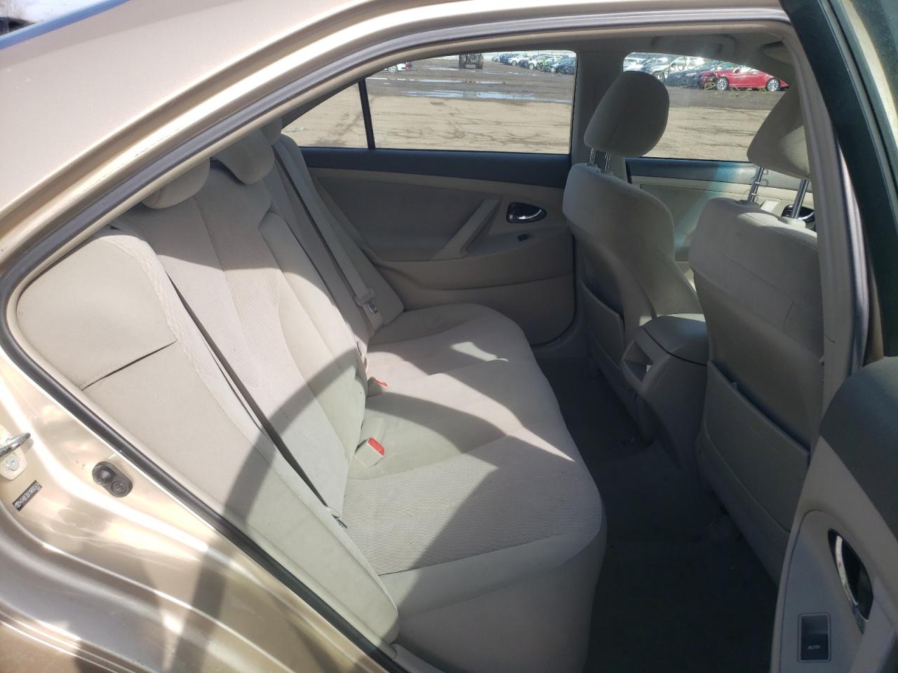 Photo 6 from auction – 2010 TOYOTA CAMRY BASE with VIN 4T4BF3EK1AR003424