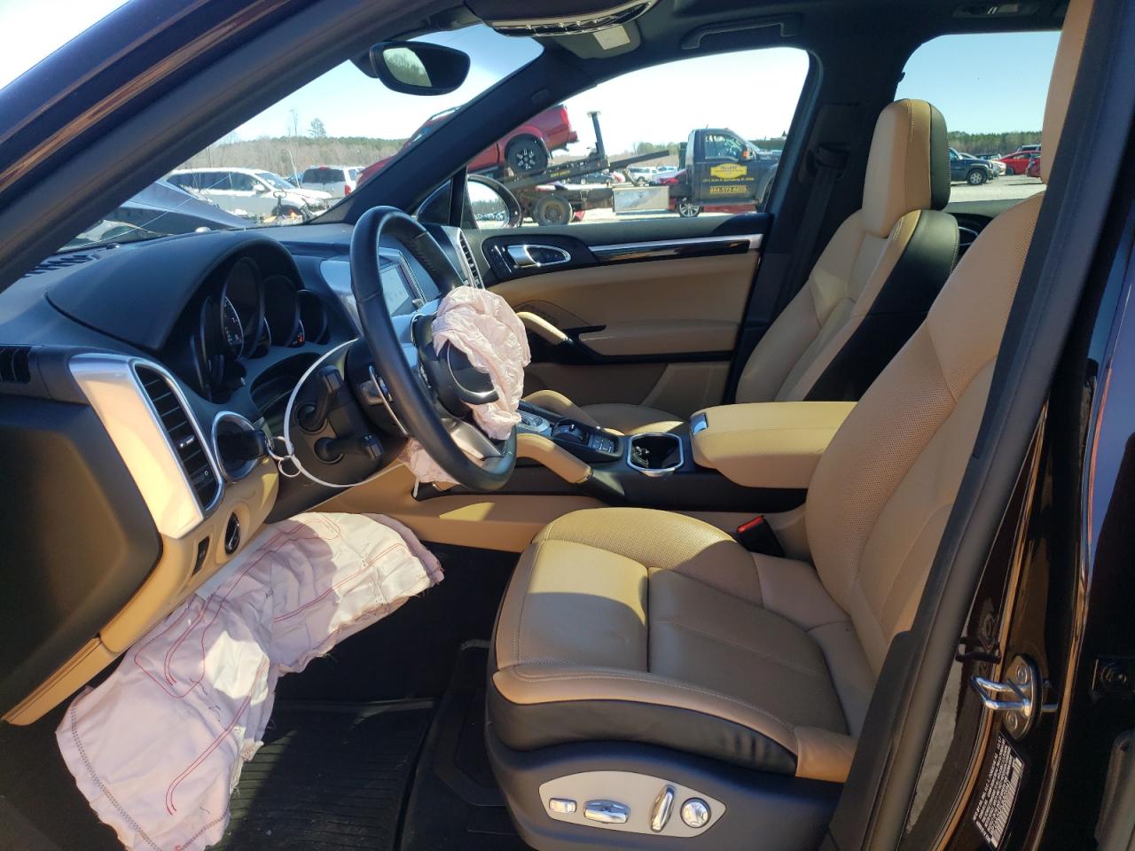 Photo 5 from auction – 2018 PORSCHE CAYENNE with VIN WP1AA2A25JKA05941