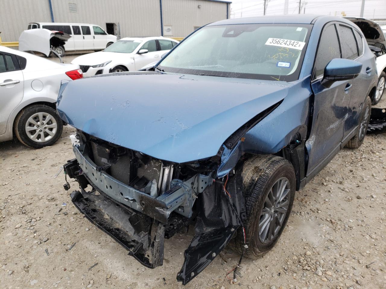 Photo 2 from auction – 2021 MAZDA CX-5 TOURI with VIN JM3KFACM8M0407430