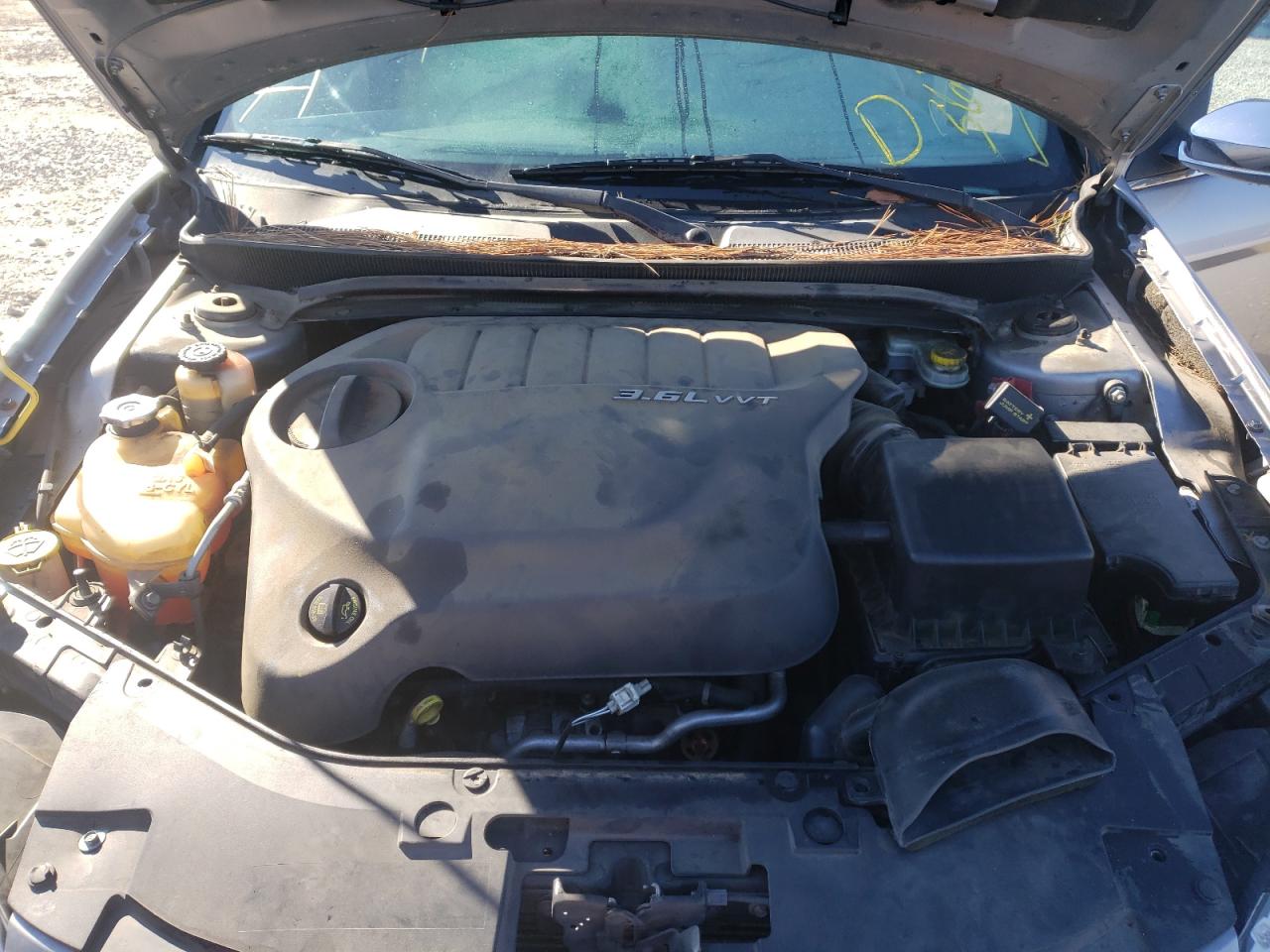 Photo 7 from auction – 2013 CHRYSLER 200 LIMITE with VIN 1C3CCBCG0DN629165
