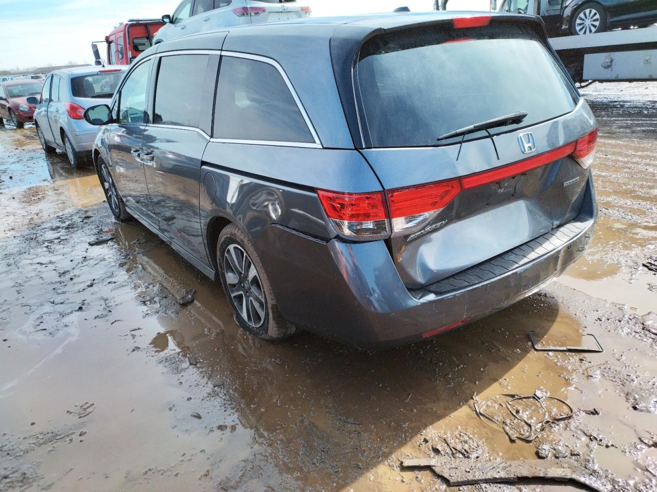 Photo 3 from auction – 2014 HONDA ODYSSEY TO with VIN 5FNRL5H94EB041450