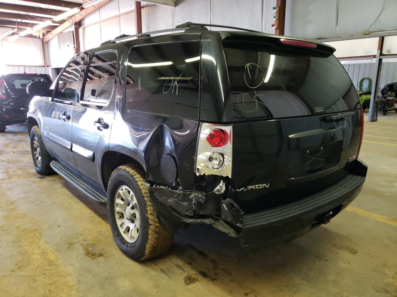 Photo 9 from auction – 2007 GMC YUKON with VIN 1GKFK13067J112896