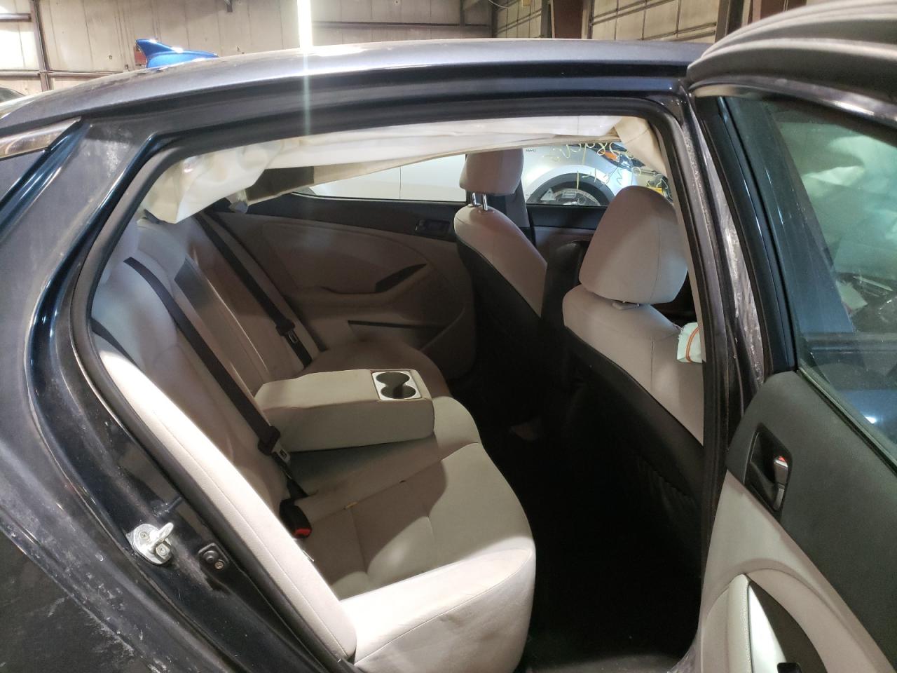 Photo 6 from auction – 2015 KIA OPTIMA LX with VIN KNAGM4A77F5560287