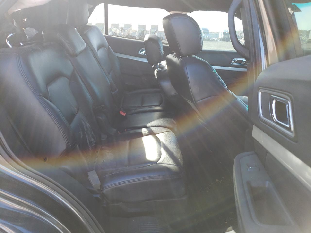 Photo 6 from auction – 2017 FORD EXPLORER X with VIN 1FM5K7D83HGB20852