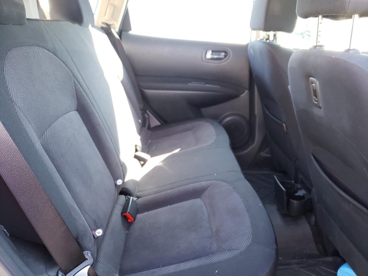 Photo 6 from auction – 2011 NISSAN ROGUE with VIN JN8AS5MV1BW663518