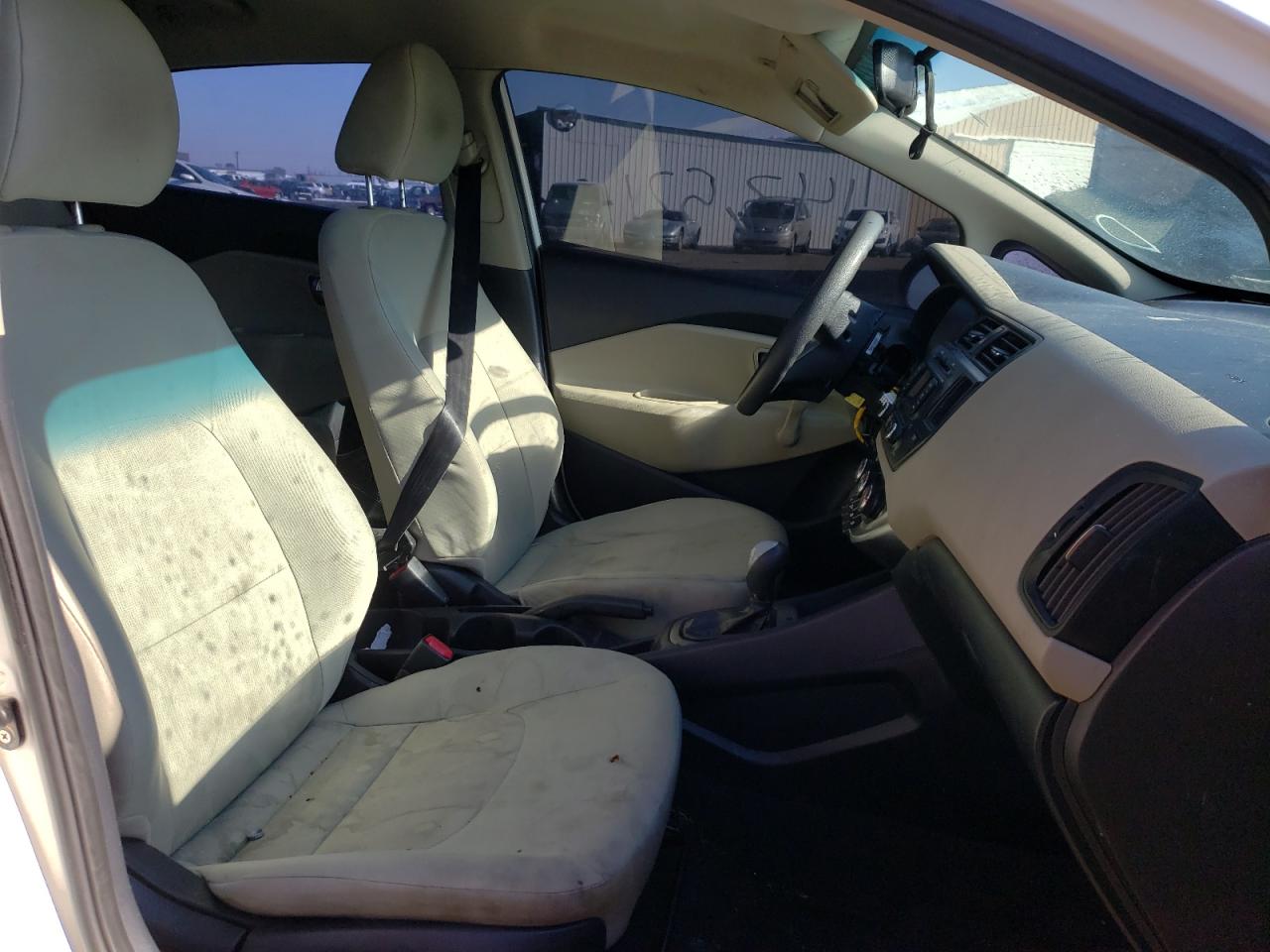 Photo 5 from auction – 2012 KIA RIO LX with VIN KNADM4A38C6087490