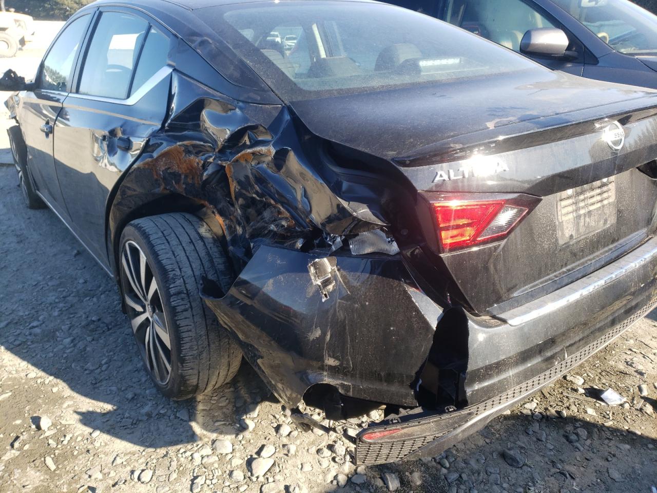 Photo 9 from auction – 2019 NISSAN ALTIMA SR with VIN 1N4BL4CV8KC120814