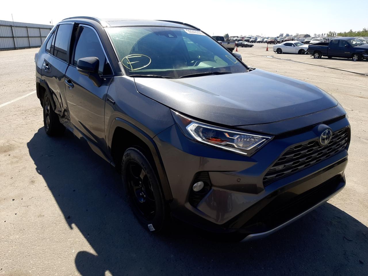 TOYOTA RAV4 XSE 2020 with VIN 4T3EWRFVXLU002561 - Photo from auction