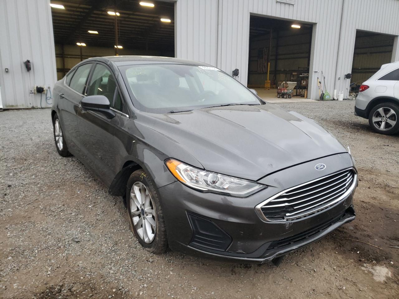 FORD FUSION SE 2019 with VIN 3FA6P0HD1KR203548 - Photo from auction