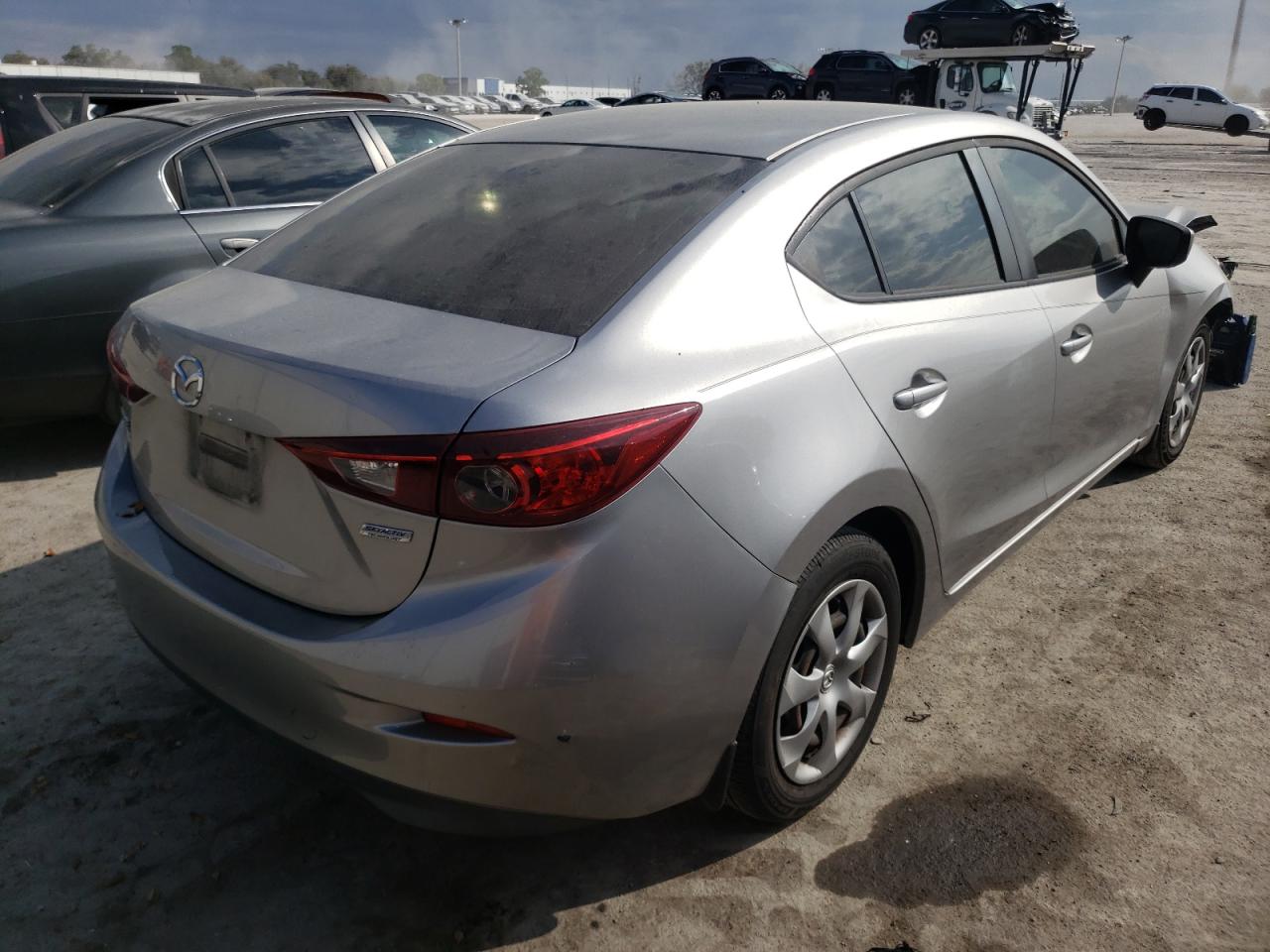 Photo 4 from auction – 2015 MAZDA 3 SPORT with VIN 3MZBM1U73FM150441