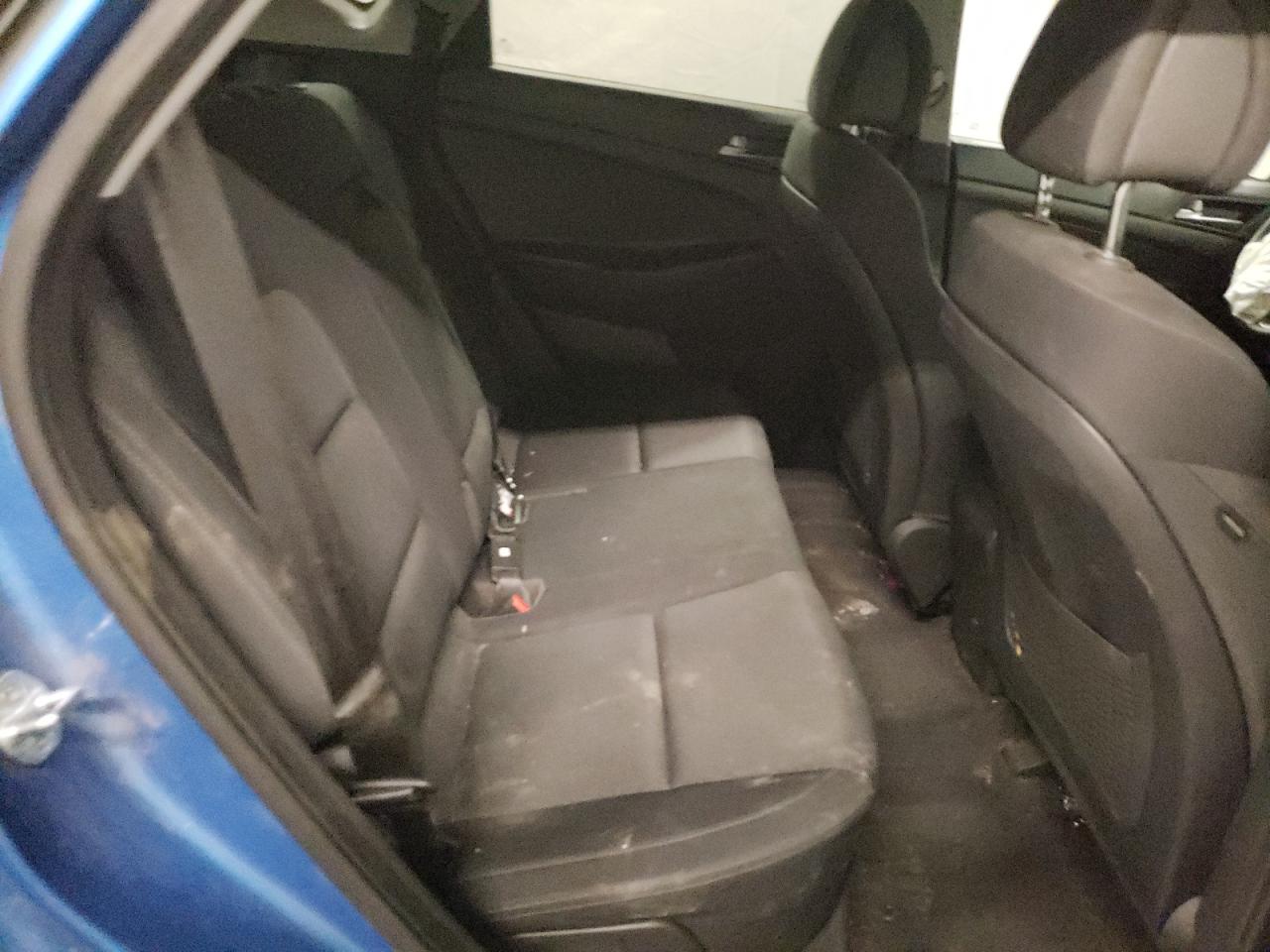 Photo 6 from auction – 2018 HYUNDAI TUCSON SEL with VIN KM8J3CA46JU627905