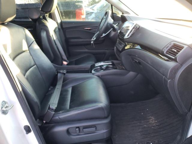 Photo 5 from auction – 2017 HONDA PILOT TOUR with VIN 5FNYF6H99HB011003