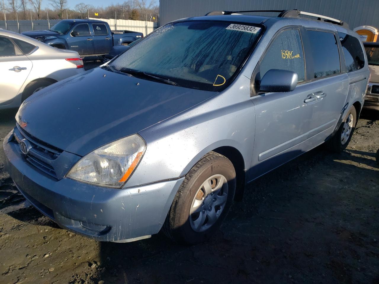 Photo 2 from auction – 2008 KIA SEDONA EX with VIN KNDMB233586264692