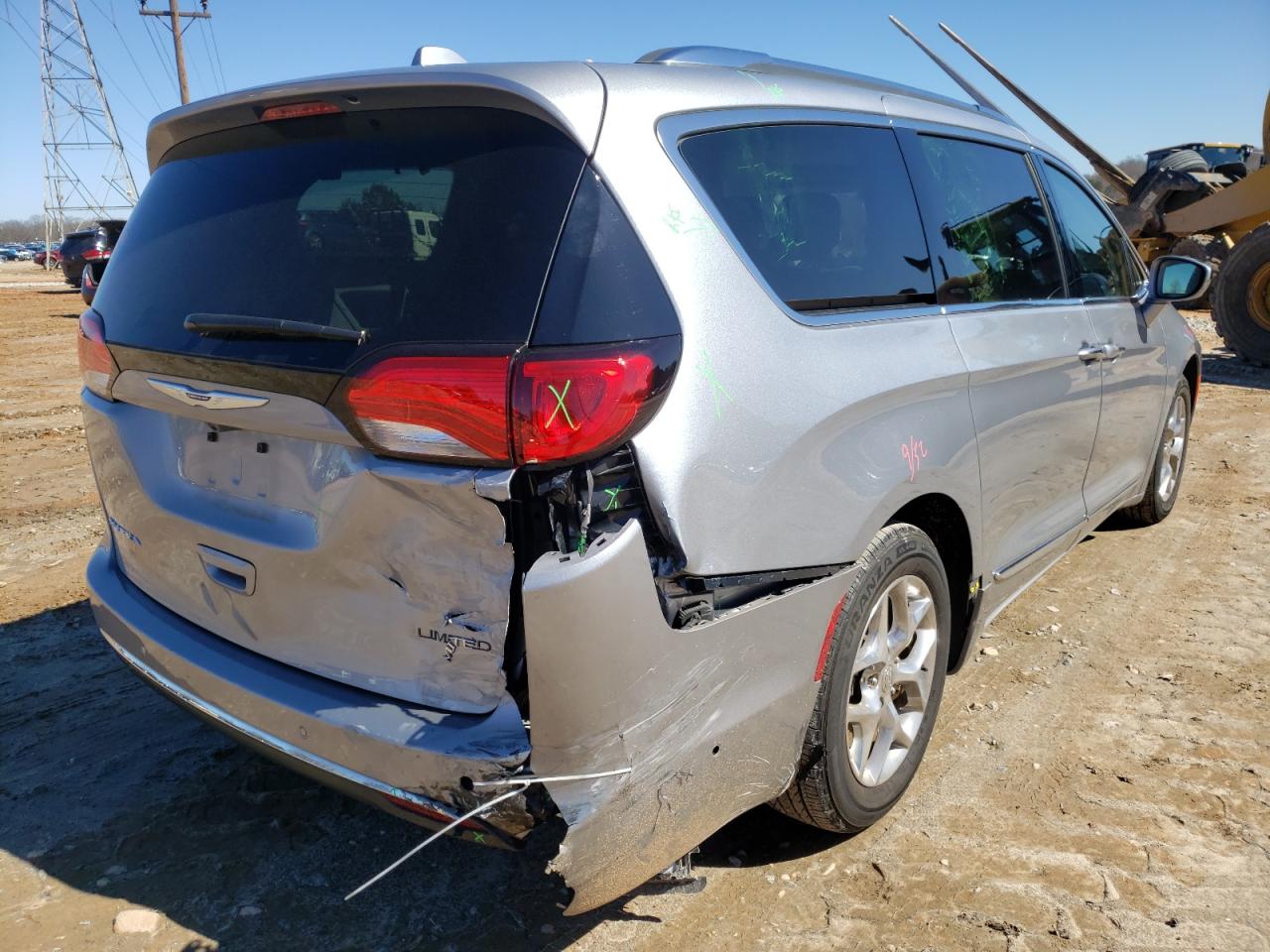 Photo 4 from auction – 2019 CHRYSLER PACIFICA L with VIN 2C4RC1GG2KR603905