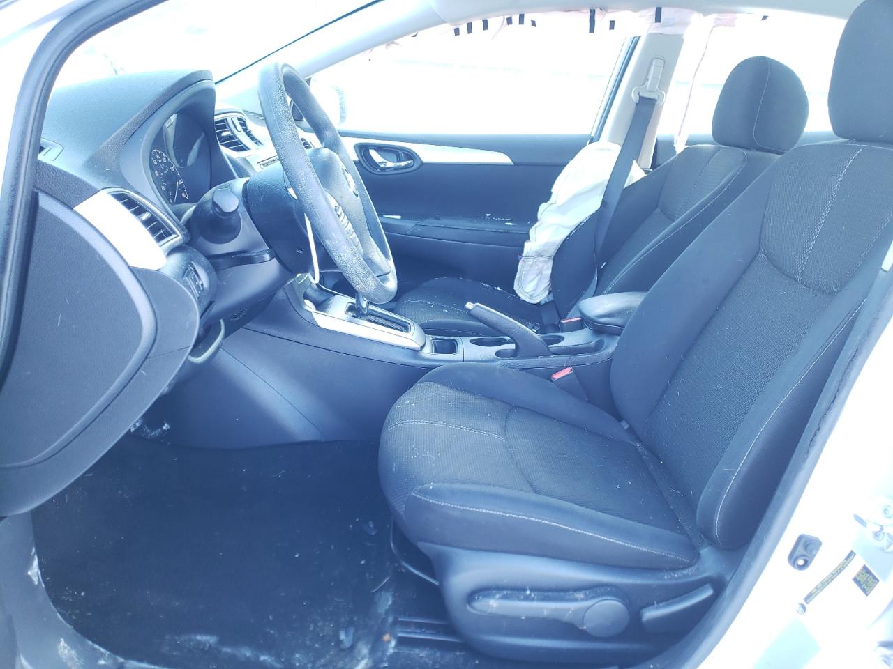 Photo 5 from auction – 2016 NISSAN SENTRA S with VIN 3N1AB7AP6GY335074