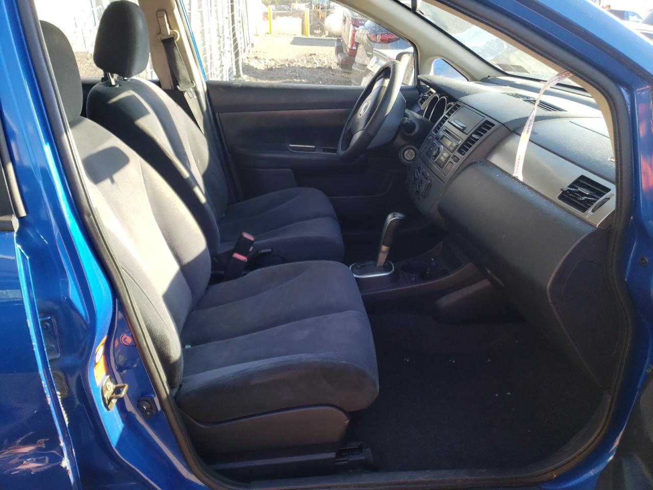 Photo 5 from auction – 2007 NISSAN VERSA S with VIN 3N1BC13E97L403102