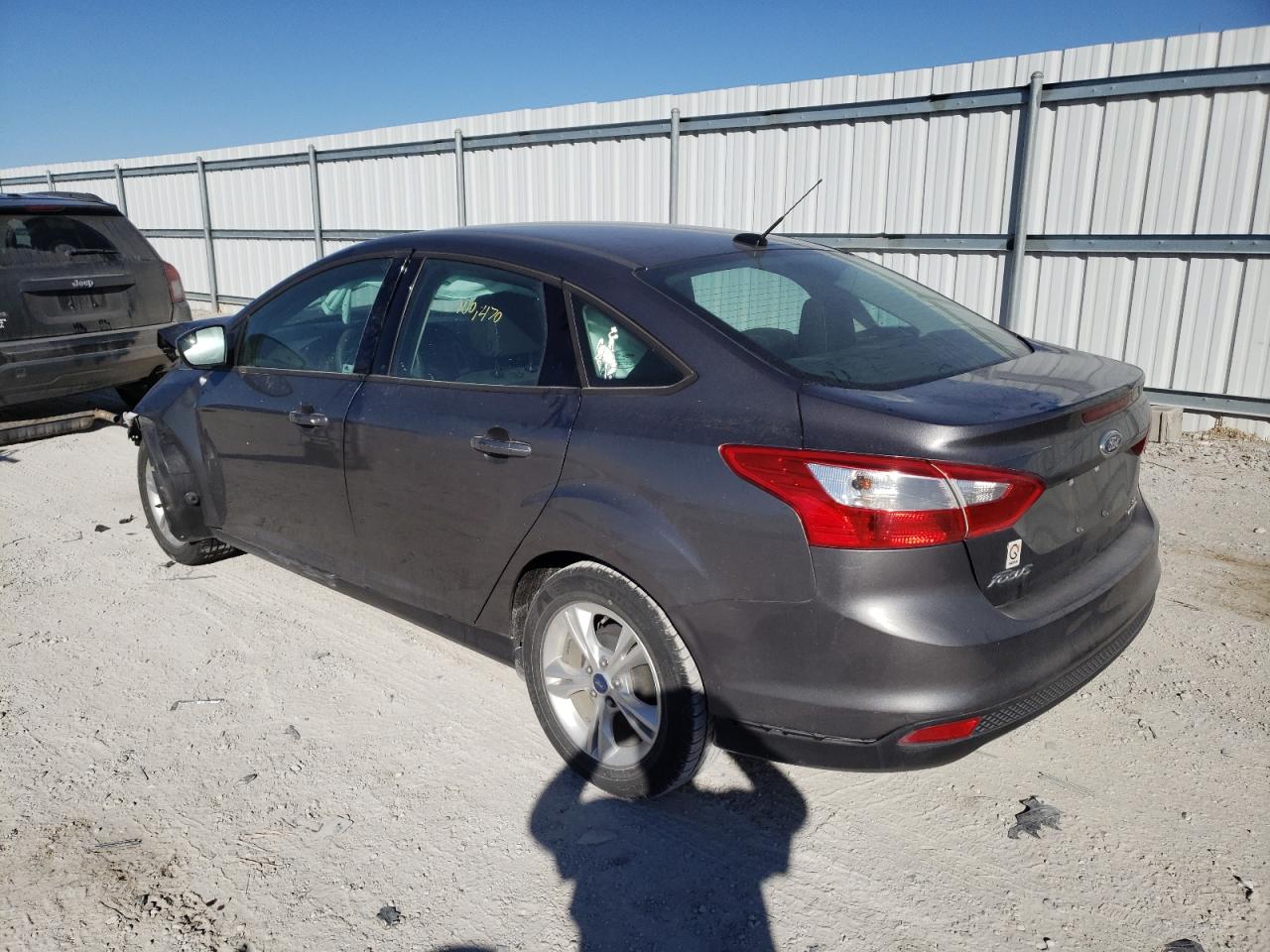 Photo 3 from auction – 2013 FORD FOCUS SE with VIN 1FADP3F2XDL381695