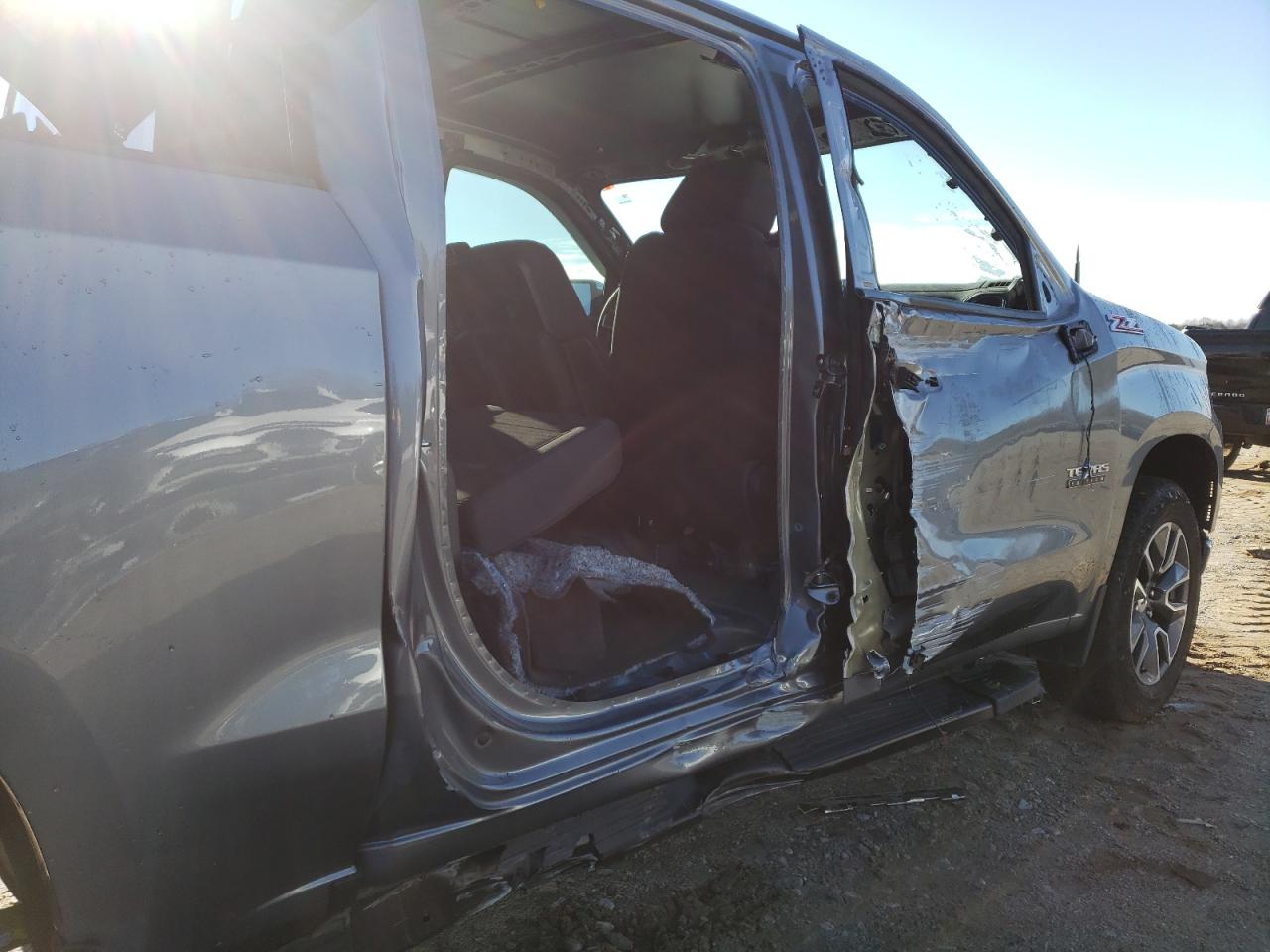 Photo 9 from auction – 2021 CHEVROLET 1500 with VIN 3GCUYDED2MG341429