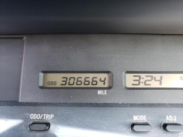 Photo 8 from auction – 2000 TOYOTA AVALON XL with VIN 4T1BF28B8YU083444