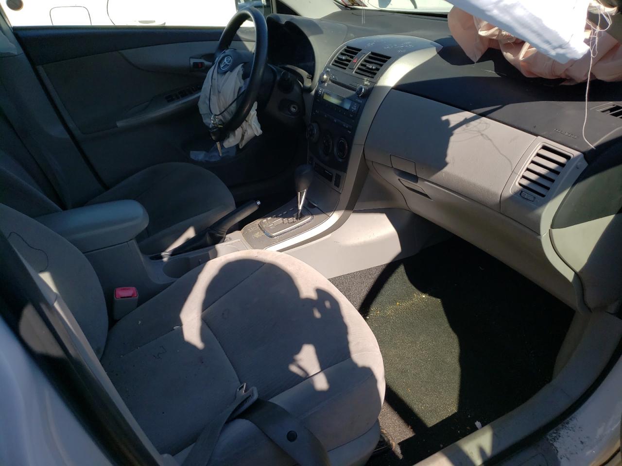 Photo 5 from auction – 2011 TOYOTA COROLLA BA with VIN JTDBU4EE3B9136291
