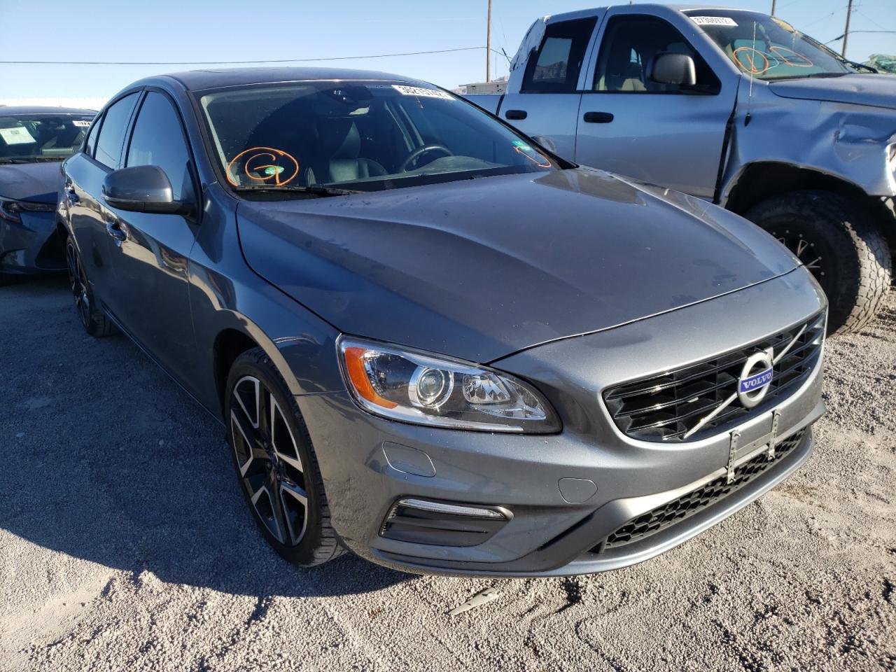 VOLVO S60 2017 with VIN YV126MFL5H2435574 - Photo from auction