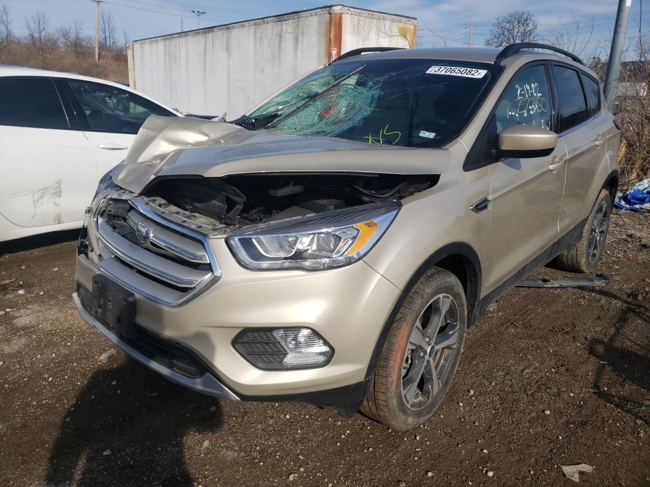 Photo 2 from auction – 2018 FORD ESCAPE SEL with VIN 1FMCU9HD3JUC76157