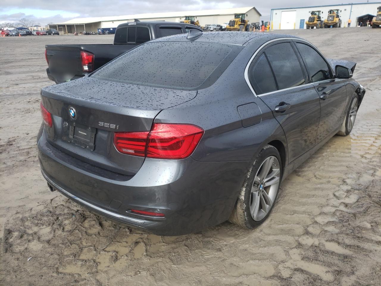 Photo 4 from auction – 2016 BMW 328 I SULE with VIN WBA8E9G55GNT85947