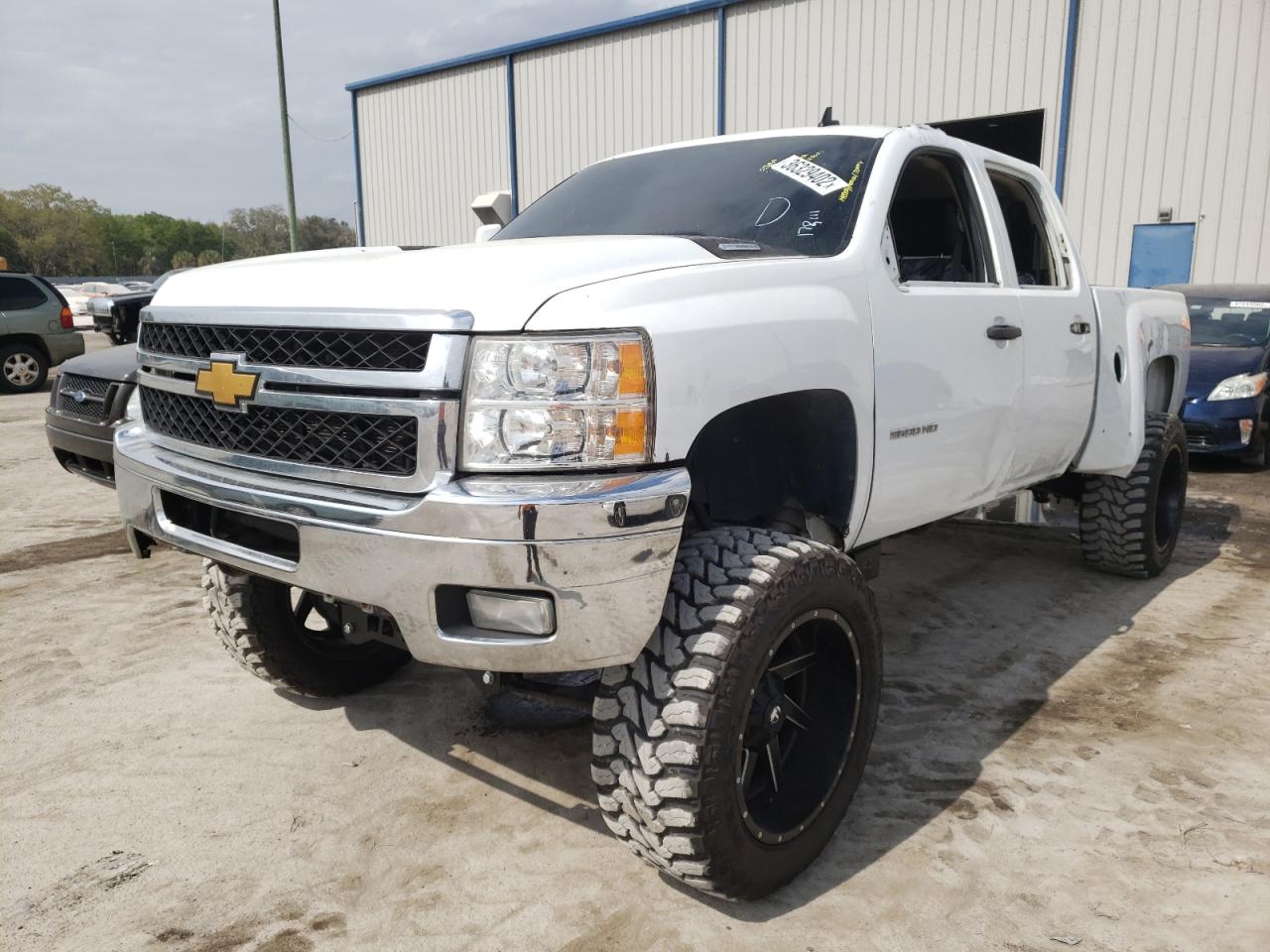 Photo 2 from auction – 2014 CHEVROLET SILVERADO with VIN 1GC1KXE81EF188554