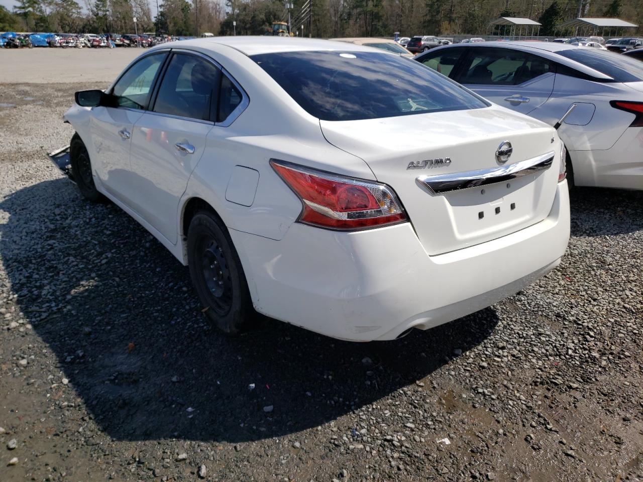 Photo 3 from auction – 2015 NISSAN ALTIMA 2.5 with VIN 1N4AL3AP1FN385790
