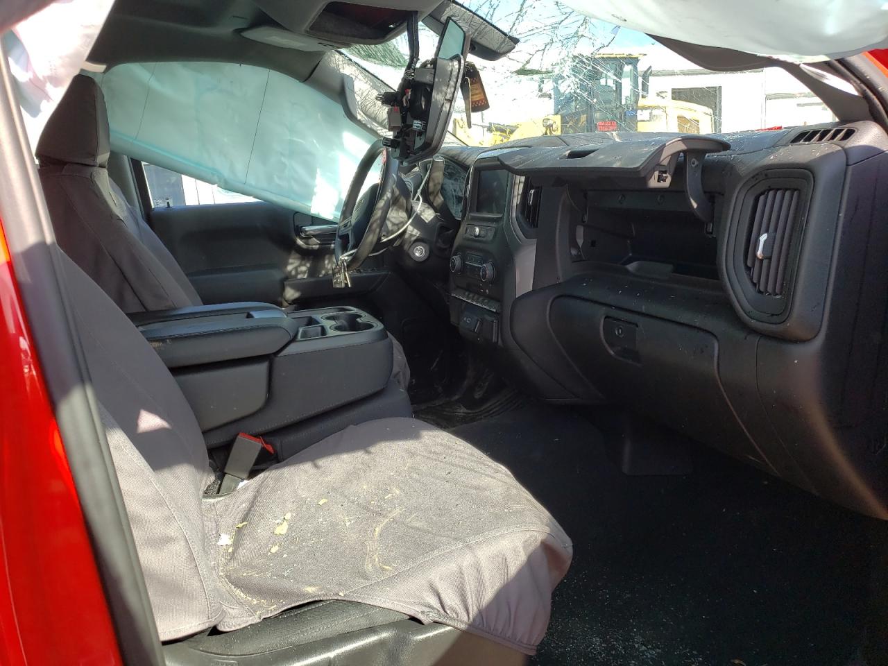 Photo 5 from auction – 2021 CHEVROLET SILVERADO with VIN 3GCPYBEK6MG430159