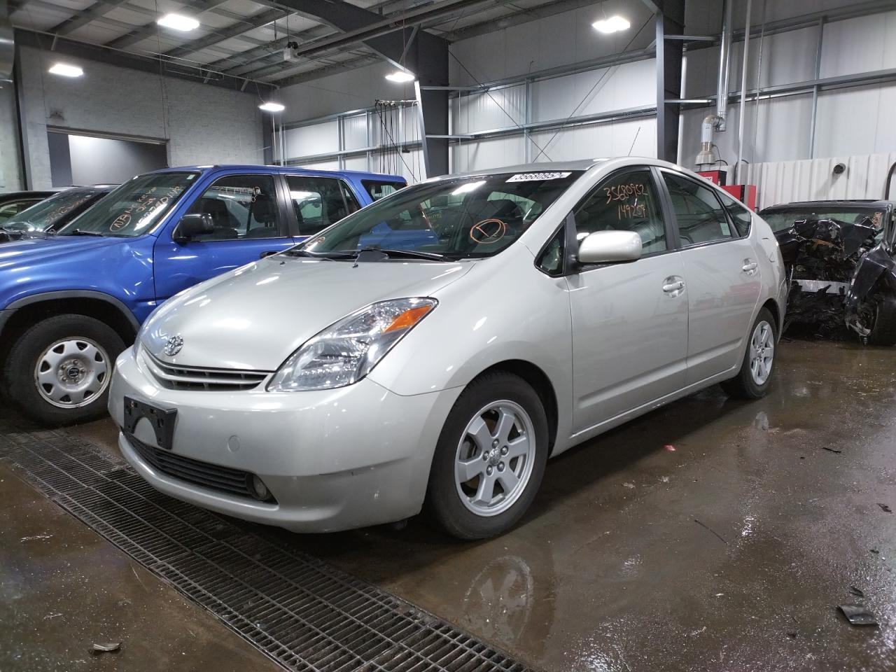 Photo 2 from auction – 2005 TOYOTA PRIUS with VIN JTDKB20U957050251